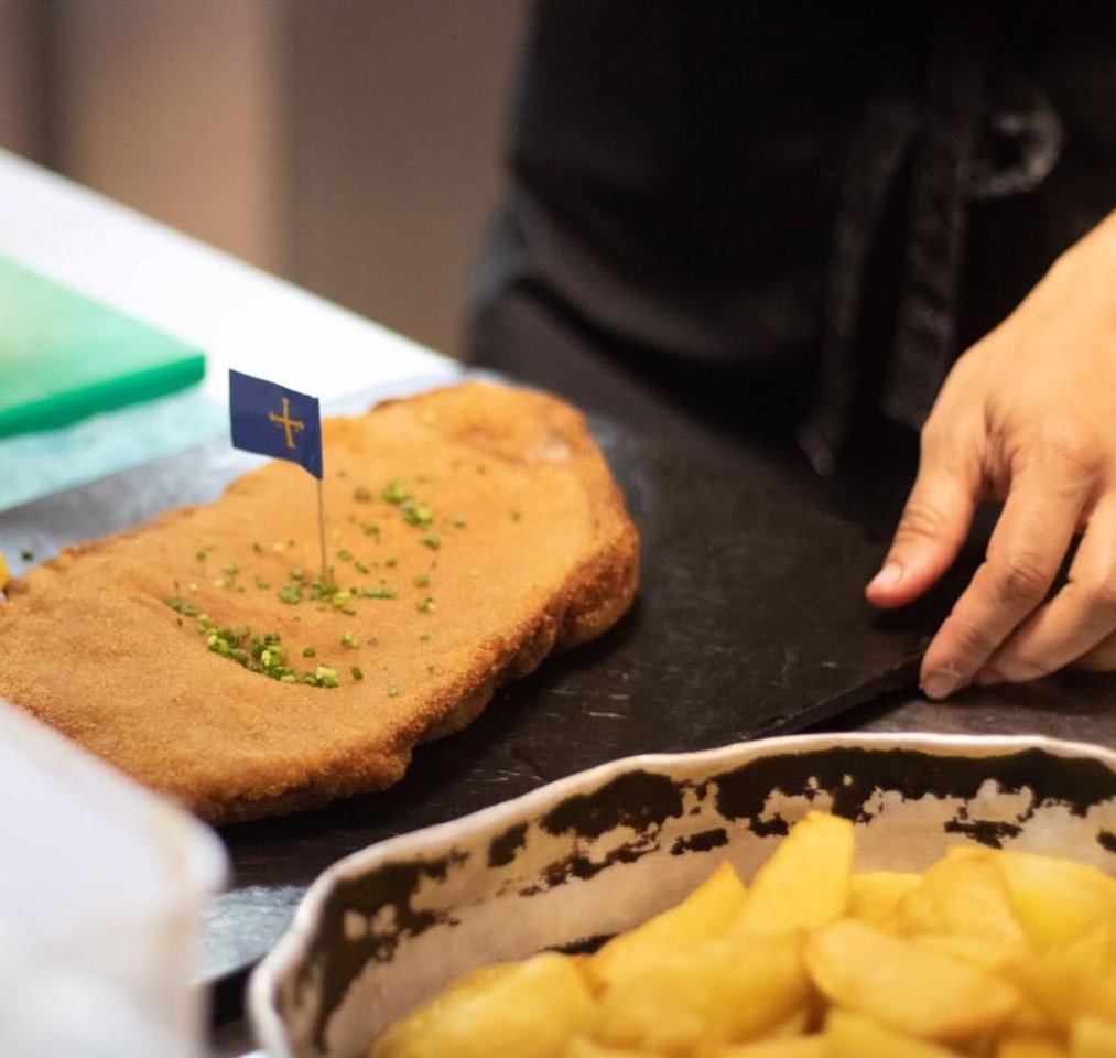 😋😋😋😋 Se acerca un buen puente… y un cachopo te ayuda a disfrutarlo mejor!