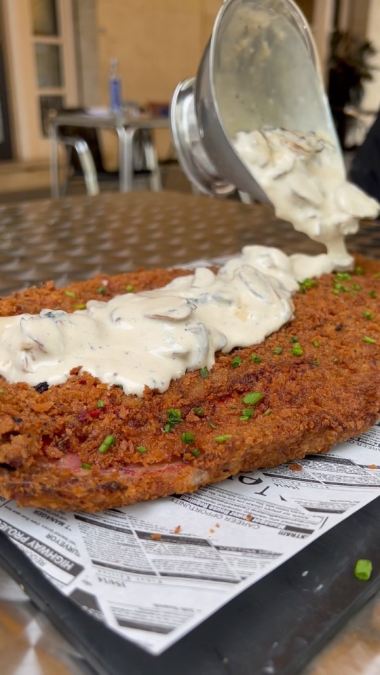 Mañana es el último día para probar nuestra maravilla de CACHOPO del mes de MAYO