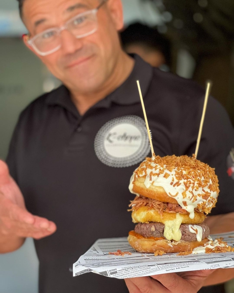 Pronto volvemos de nuestras vacaciones y podréis volver a comer nuestras mejores creaciones
