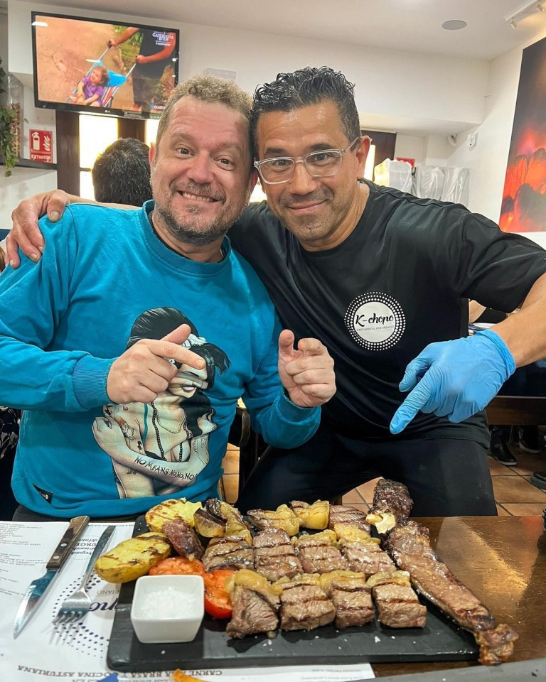 Qué placer tenerte por aquí amigo @elmonaguillo Esta es tu casa siempre que quieras #Kchopo #kchopoelprat #elmonaguillo #elprat #elpratdellobregat #carnemadurada #chuleton