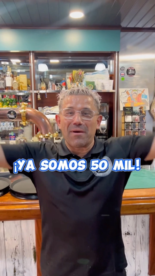 ¡ ! Después de muchos años de trabajo llegamos al medio centenar de seguidores y para agradeceros vuestro apoyo vamos a hacer un Vamos a ir regalando diferentes premios cada semana como cachopos, botellas de vino, tartas e incluso un Como participar: Dale un buen like a la publicación Seguir a la cuenta de @kchopo_elprat Menciona a ese amig@ con el que disfrutaras del premio de Kchopo Cuantas más amig@s menciones en comentarios diferentes más posibilidades Anunciaremos el ganador por historias a través de mi perfil Los ganadores se anunciarán cada domingo de agosto ¡Mucha suerte a tod@s! #Kchopo #kchopoelprat #elprat #elpratdellobregat #comidaasturiana